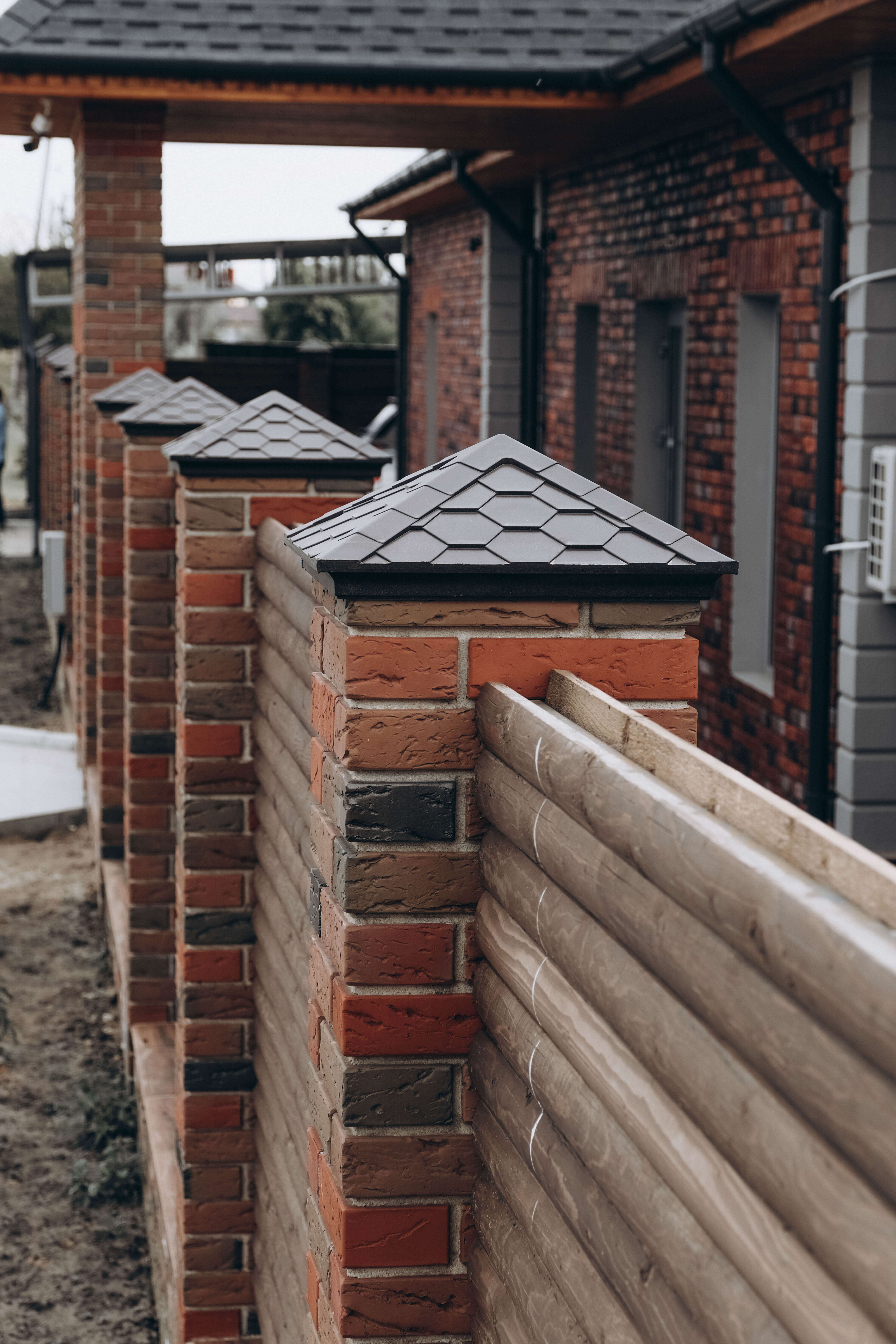 Колпак Zking Эверест Коричневый на столб 1.5х1.5 кирпича (390х390мм) в Владимире фото