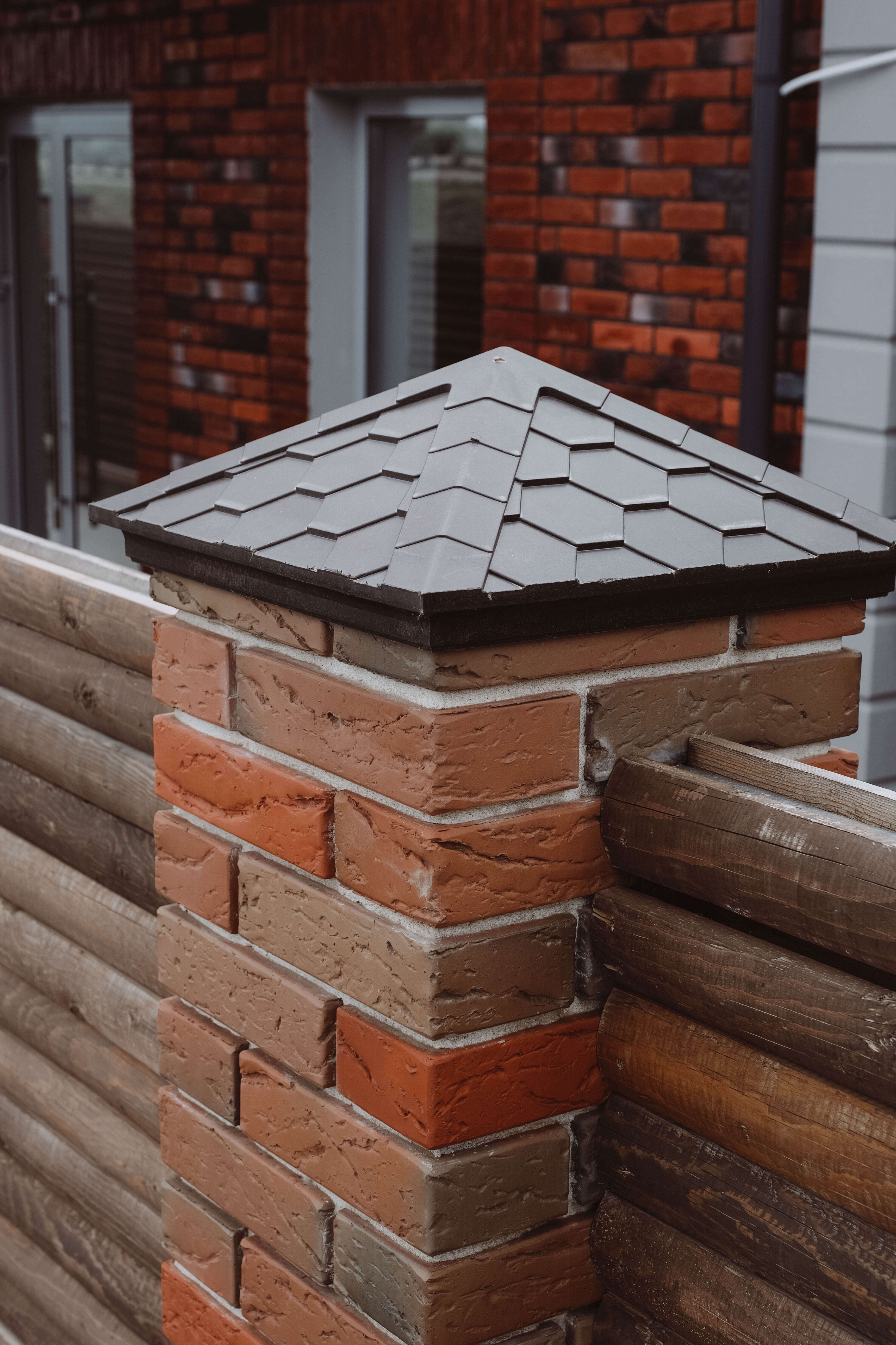 Колпак Zking Эверест Коричневый на столб 1.5х1.5 кирпича (390х390мм) в Владимире фото